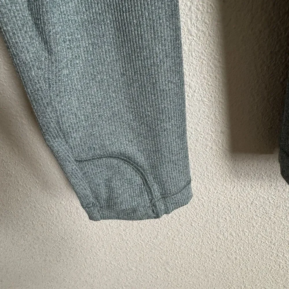 Athleta Top Womens Large Green Uptempo Ribbed Knit Henley‎ Comfy Soft Stretch - Picture 9 of 15